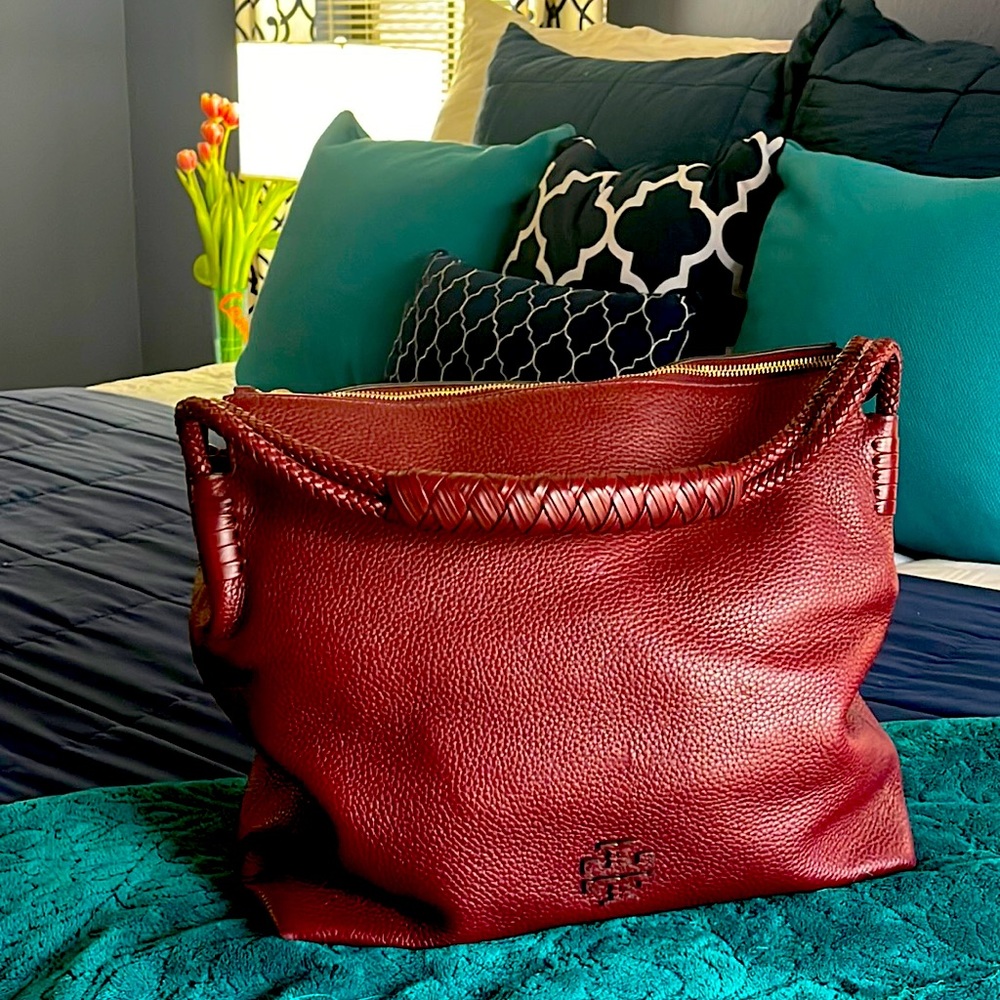 EUC Authentic Tory Burch Rich Red/BurgundyTote.